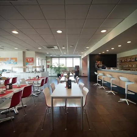 Tramuntana Hotel La Jonquera